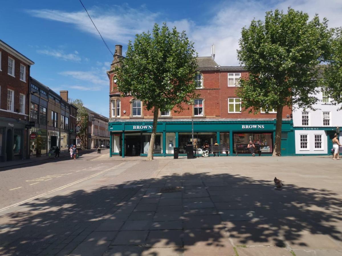 Hartoft St - 2 Bed Near River York Bagian luar foto